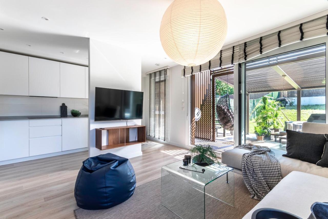 Akomodat En Precioso Y Moderno Con Jardin Y Parking Getxo Exterior photo